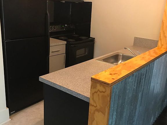 5th image of 346 W Breckenridge St APT 21
