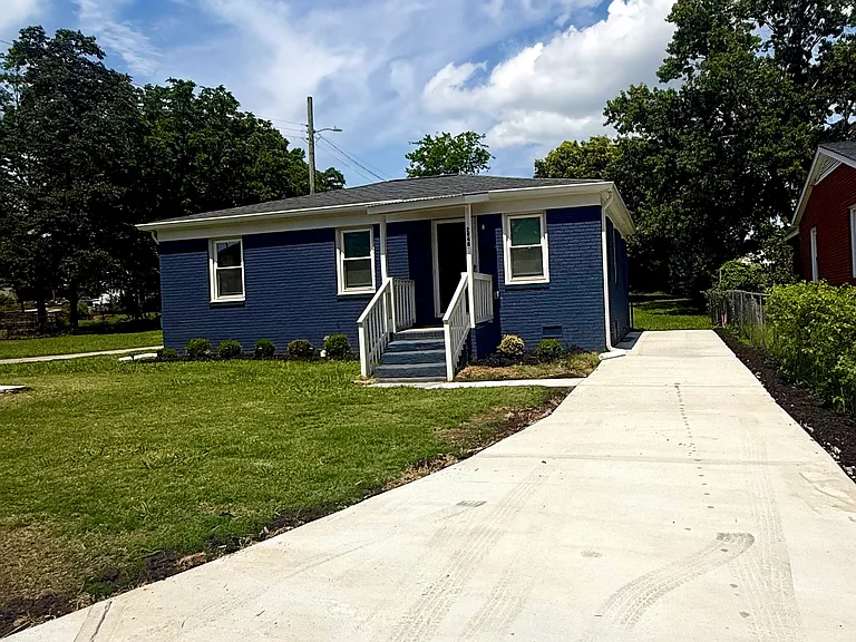 2948 Coronet Way — Photo 2