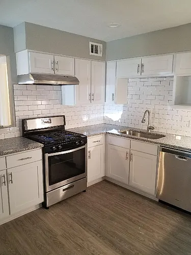 2302 Barton Village Cir Photo 1