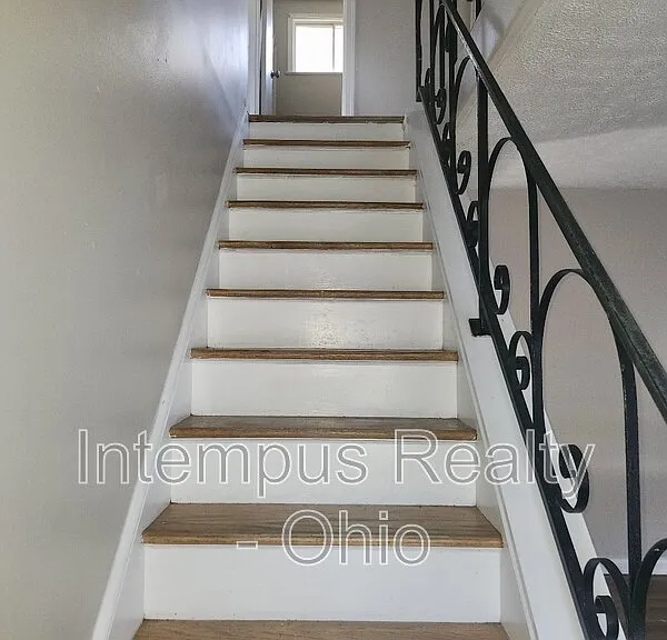 3925 Irwin Ave — Photo 14