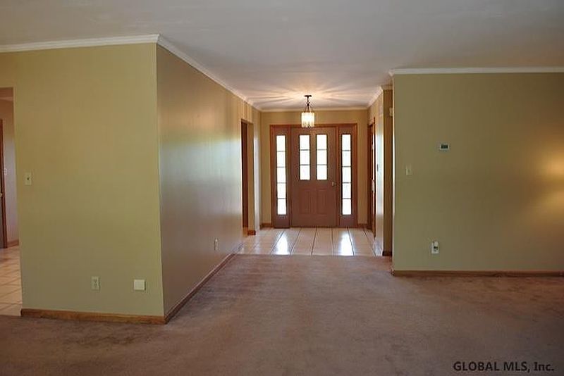 3rd image of 465 RED MILL Road