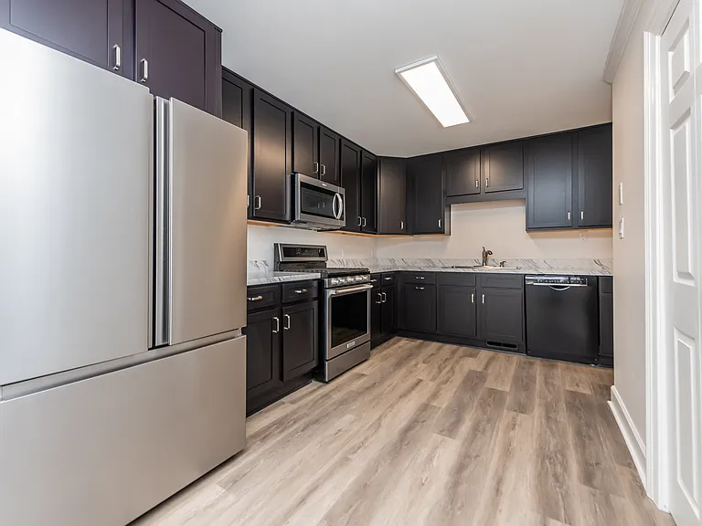 225 Autumn Trace Ct — Photo 8