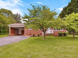 410 Park St, Randleman, NC 27317