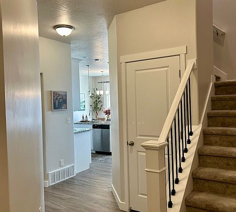 5th image of 4115 W Harper Ln #4115