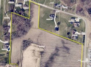 13059 Lake Ave NE, Hartville, OH 44632