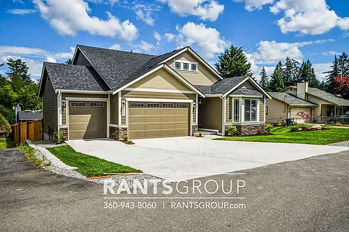 5212 Marian Dr NE Photo 1