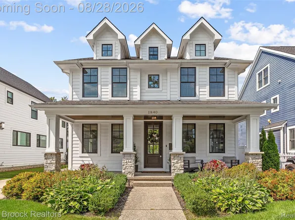1840 Washington Blvd, Birmingham, MI 48009