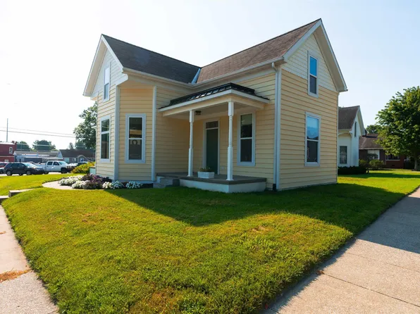 206 W Gibson St, Haubstadt, IN 47639