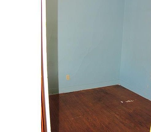 5th image of 1312 Ashland Ave