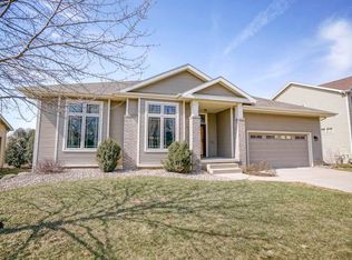1230 Meadow Sweet Dr, Madison, WI 53719