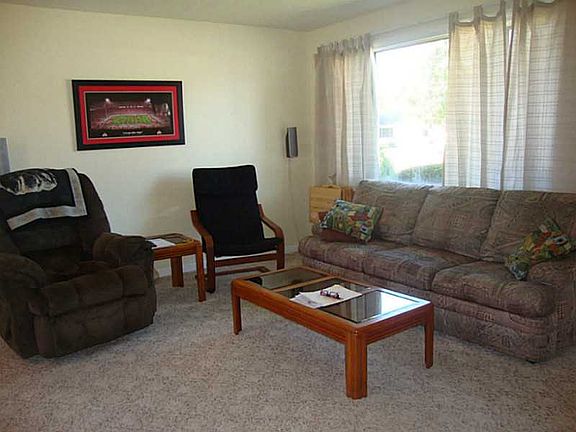 5th image of 1401 Severs Dr