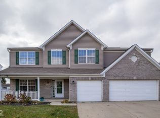 19141 Searay Dr, Noblesville, IN 46060