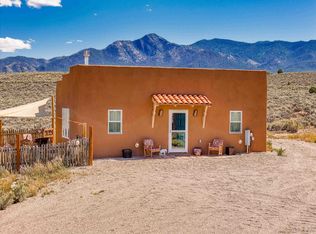 847 Old State Highway 570, Ranchos De Taos, NM 87557