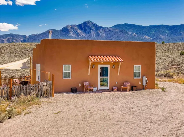 847 Old State Highway 570, Ranchos De Taos, NM 87557