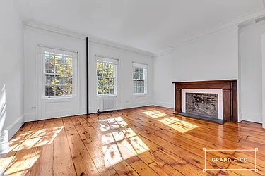 30 Bethune Street, #2