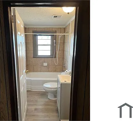 30 Pickett St — Photo 1