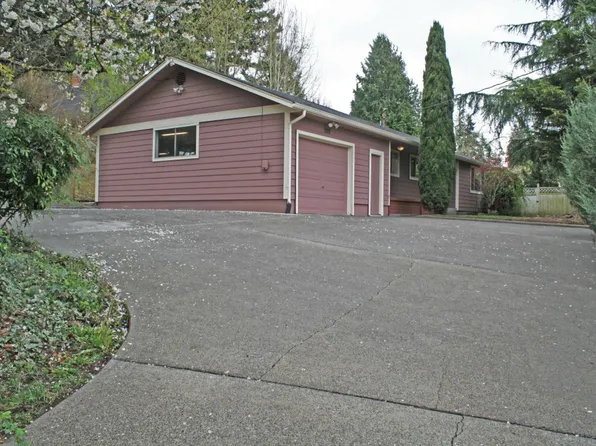 1215 Hemlock St, Milton, WA 98354