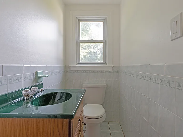 8B Myer Ln — Photo 11