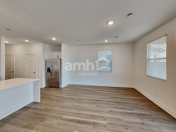 5th image of 8372 Buckskin Cliff Ave