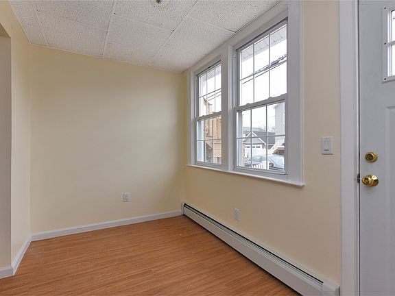 2nd image of 44 West Blvd