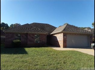 455 Wisteria Dr, Bauxite, AR 72011