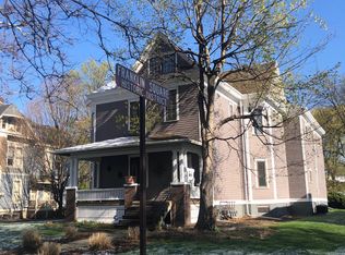 504 E Walnut St APT 2, Bloomington, IL 61701