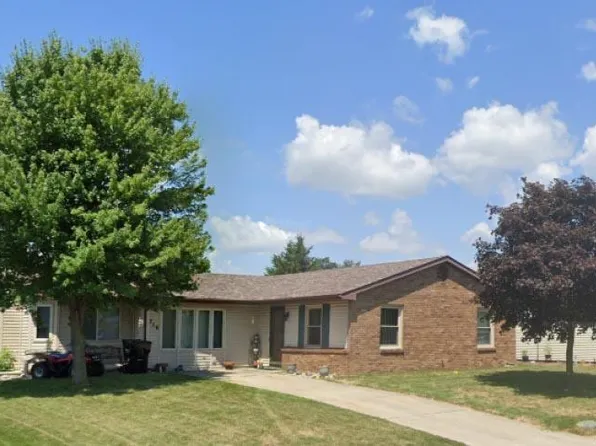 716 N Peters St, Garrett, IN 46738