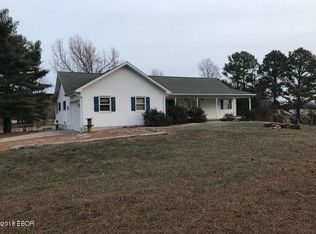 21871 Carlyle Rd, Thompsonville, IL 62890