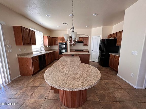 4th image of 741 E BAKER Drive