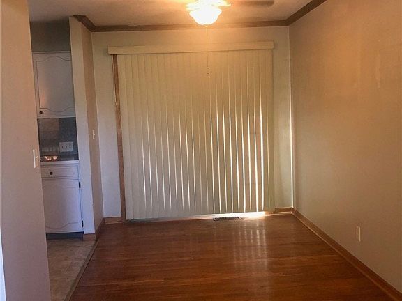 5th image of 253 5th St NE