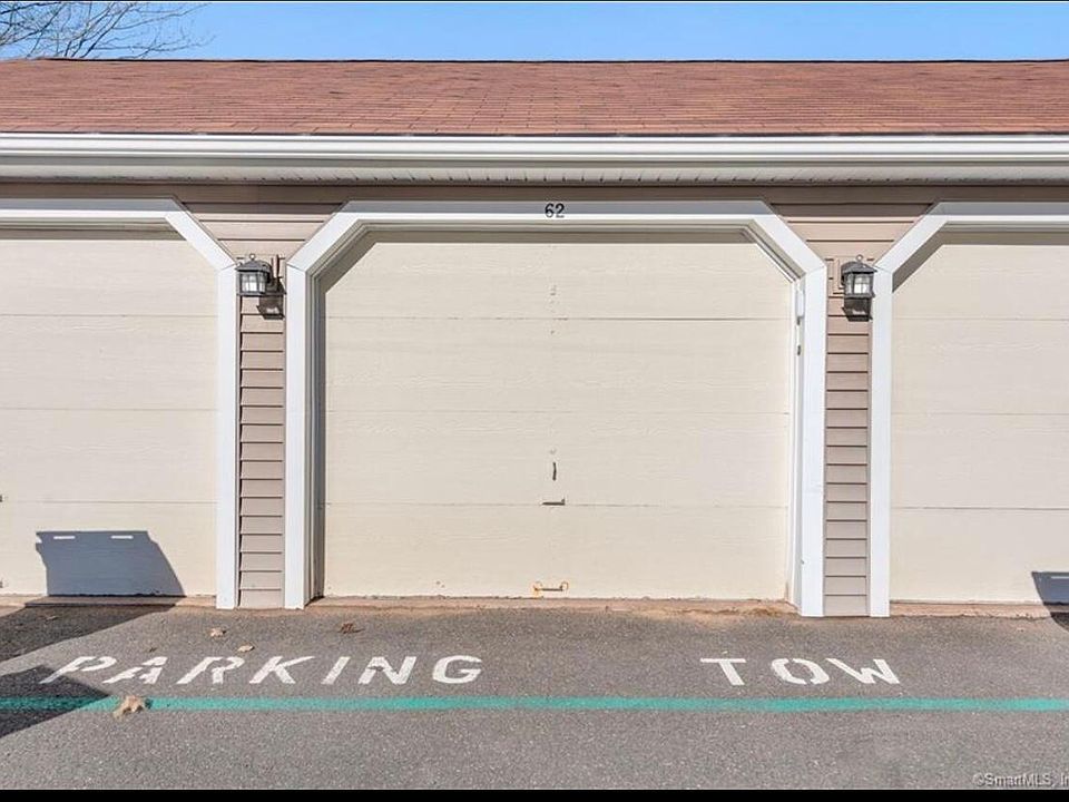2nd image of 62 Mallard Ct