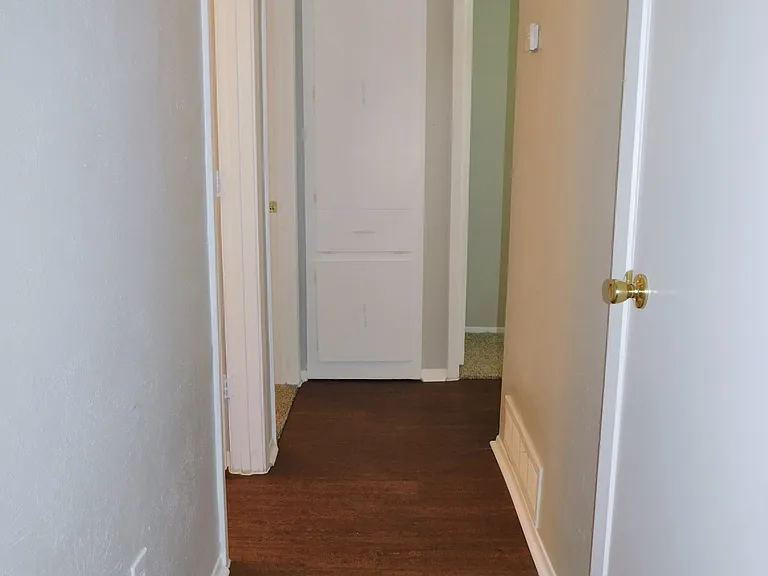 1401 Noble St — Photo 13