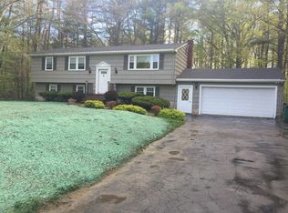 99 Fairwood Dr, Pembroke, MA 02359