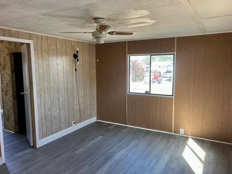 4714 Mundell Ave — Photo 14