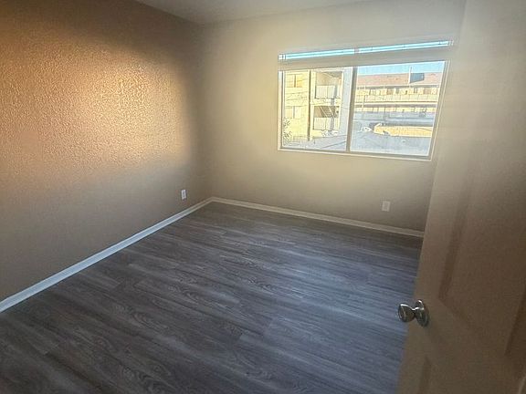 5th image of 13714 Kornblum Ave APT 16