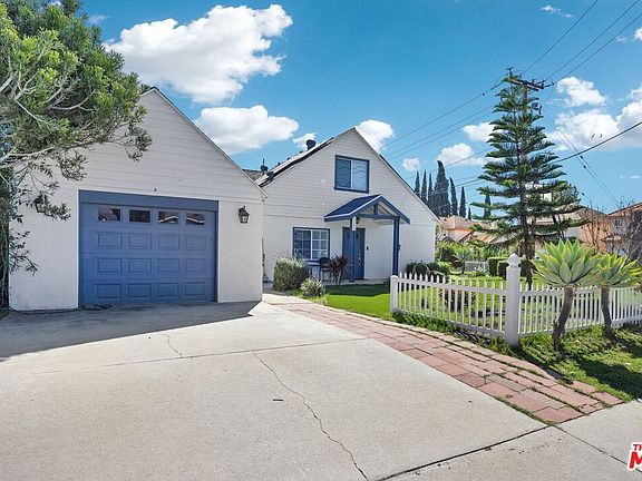 3rd image of 5240 Farago Ave