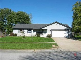 1154 Pilgrim Rd, Greenwood, IN 46142