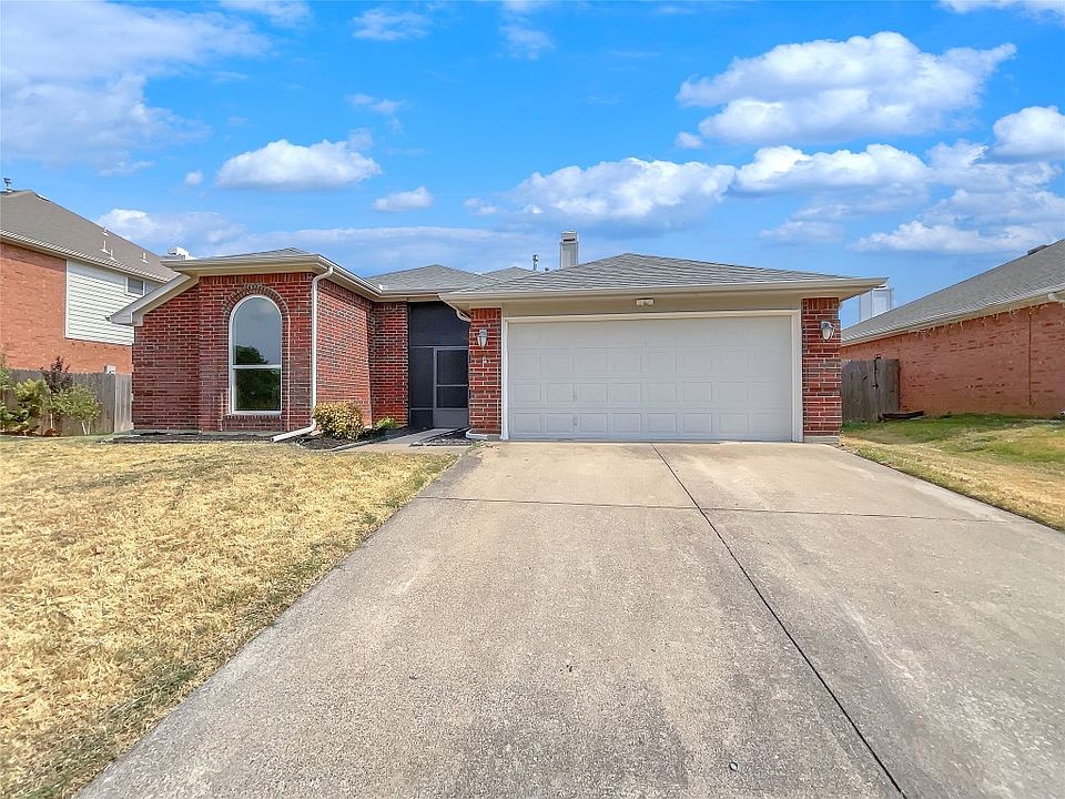 1st image of 4803 Red Birch Dr