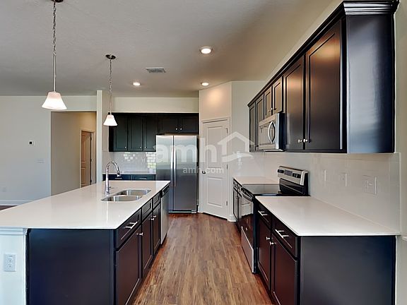 3rd image of 1135 Walden Pond Dr