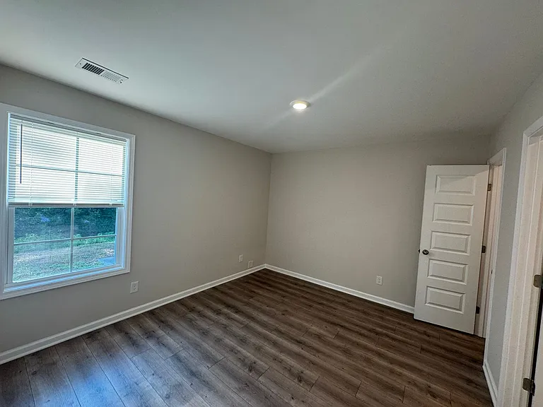 201 Mountaindale Dr — Photo 13
