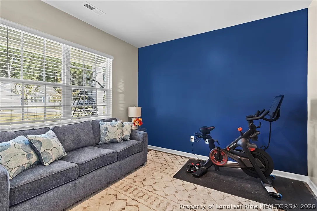 5 bed, 3.0 bath, 2511 sqft, $2,500 — Photo 3