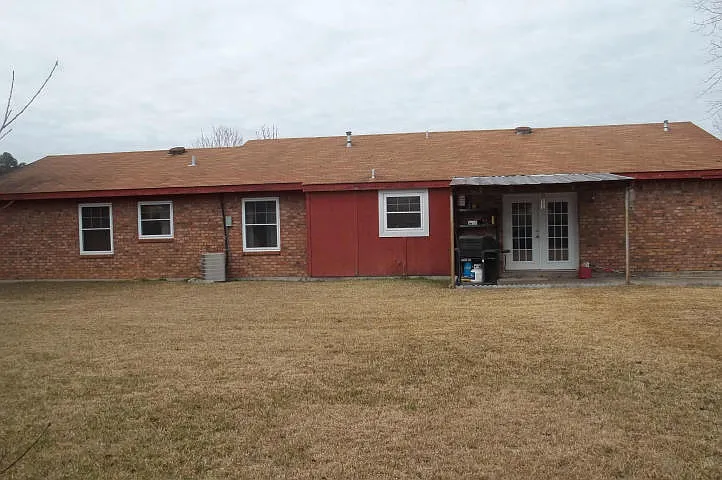 1605 Plough St — Photo 7