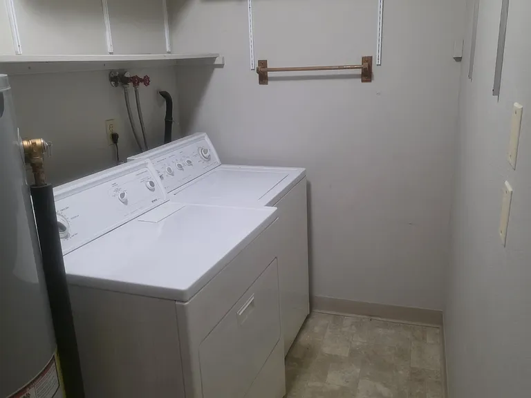 1405 Bacchus Dr #F10 — Photo 10
