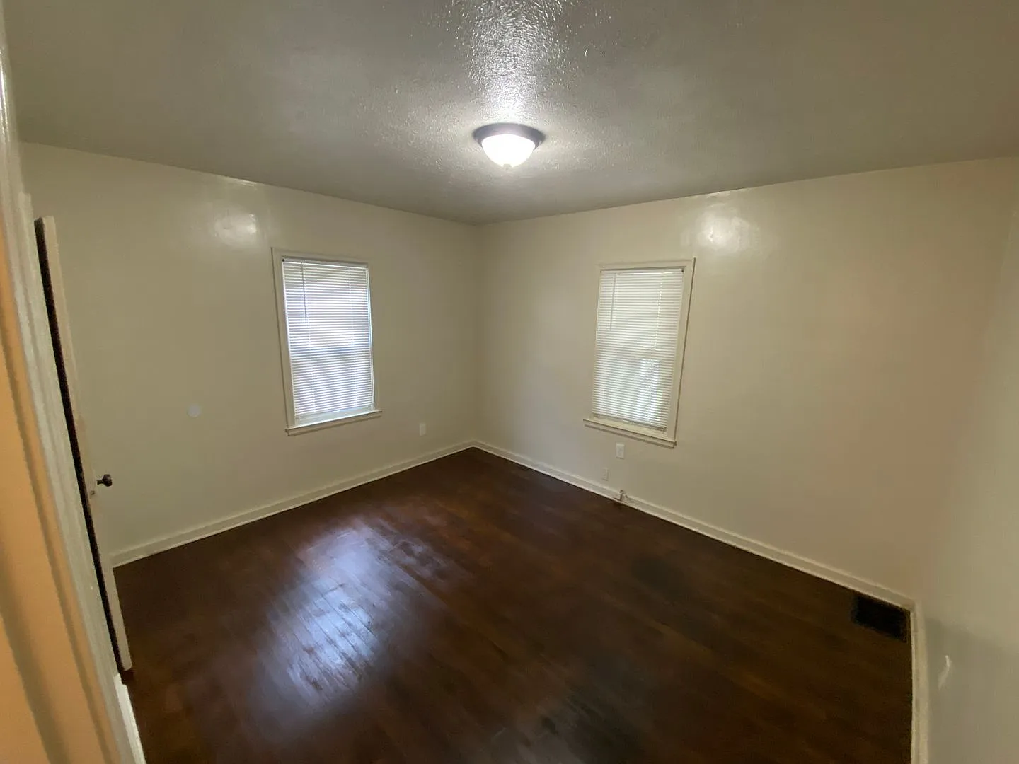 320 E Siebenthaler Ave photo 1