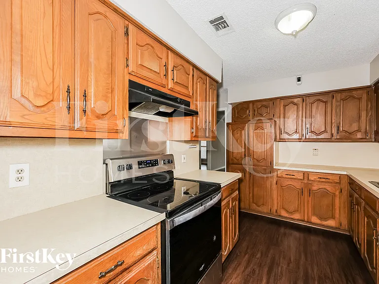 1220 Mockingbird Ln — Photo 9