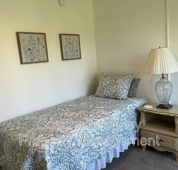 2010 Lawrence Crossley Rd #8 — Photo 22