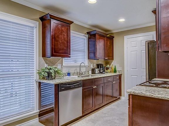 3rd image of 7000 Seawall Blvd APT 935