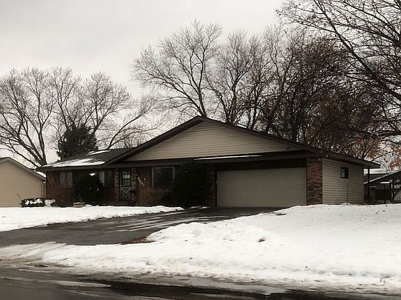 3rd image of 6607 Colfax Ave N
