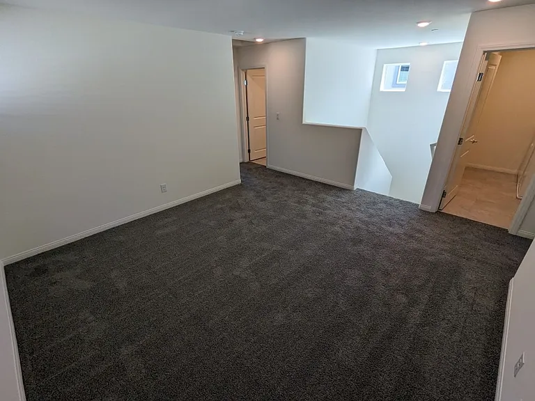 7071 Alabaster Peak St — Photo 13