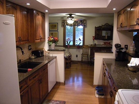 2nd image of 1001 Stillcreek Dr